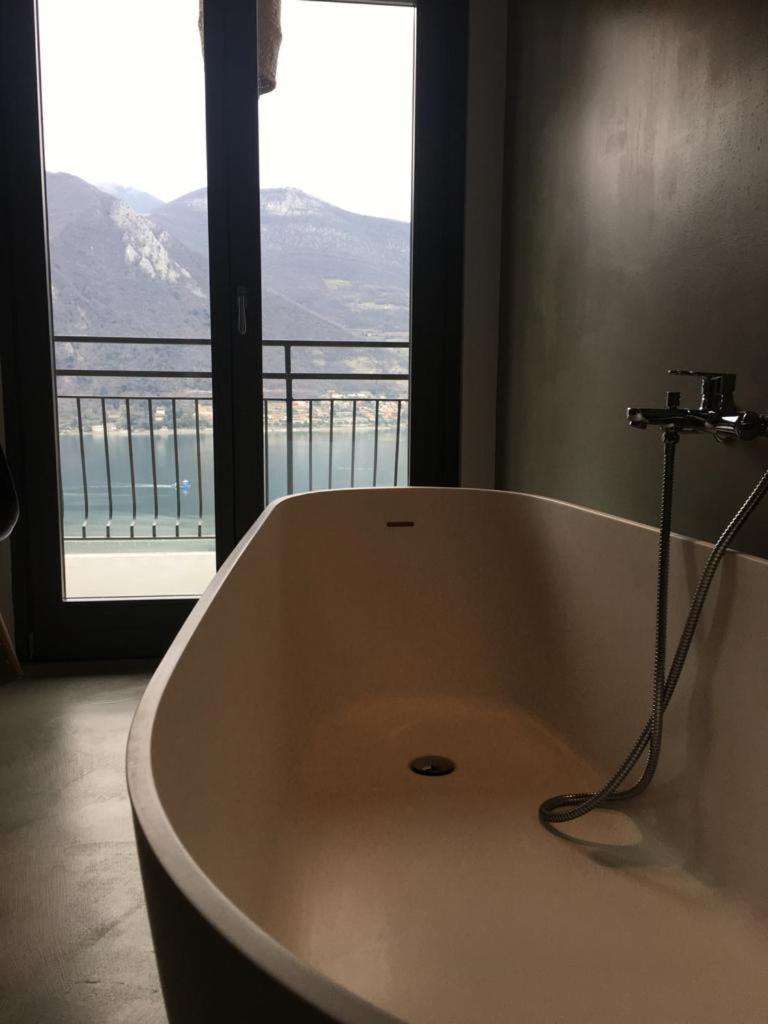 Casitamia B&B Clusane Bagian luar foto